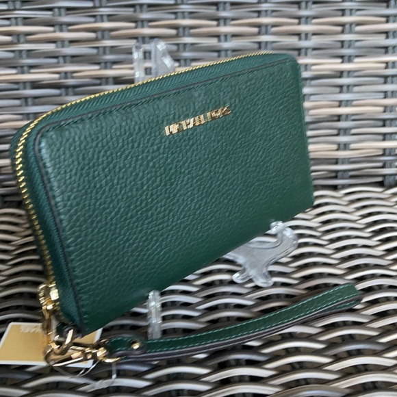 Michael Kors Jet Set Travel Lg Flat Multifunctional Phone Case-Wristlet-Wallet - Picture 8 of 16